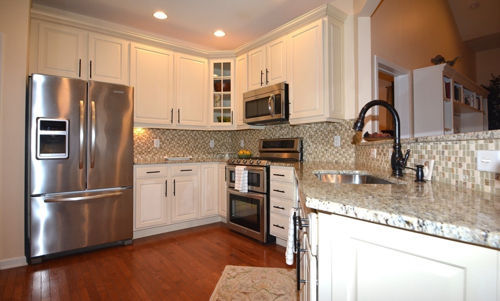 property viewer photo 12