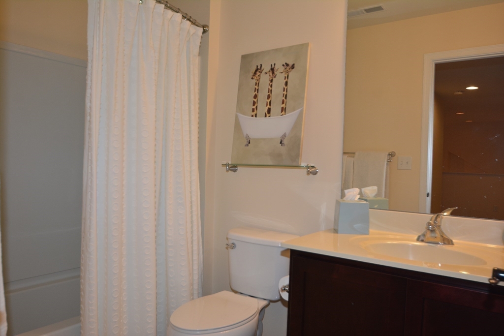 property viewer photo 24