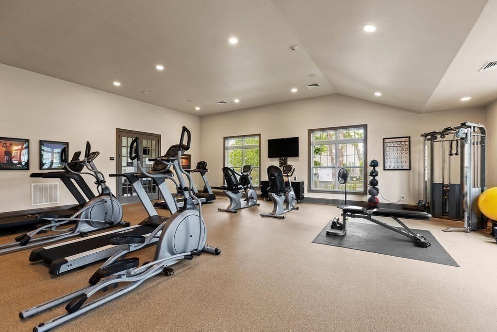 property viewer photo 33