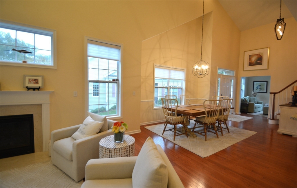 property viewer photo 9
