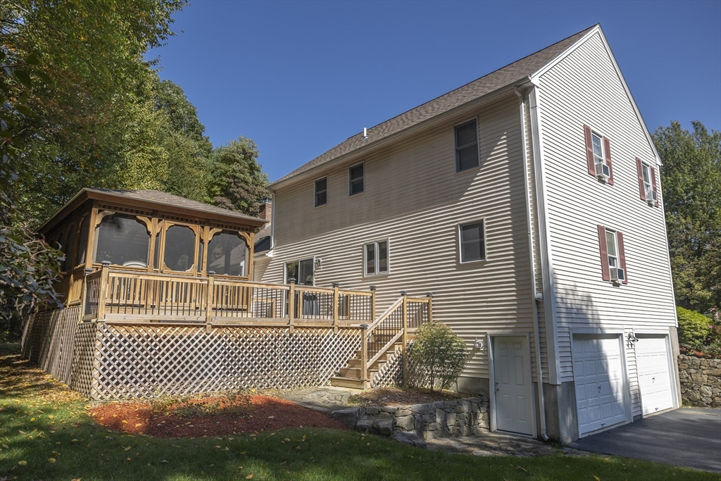 property viewer photo 36