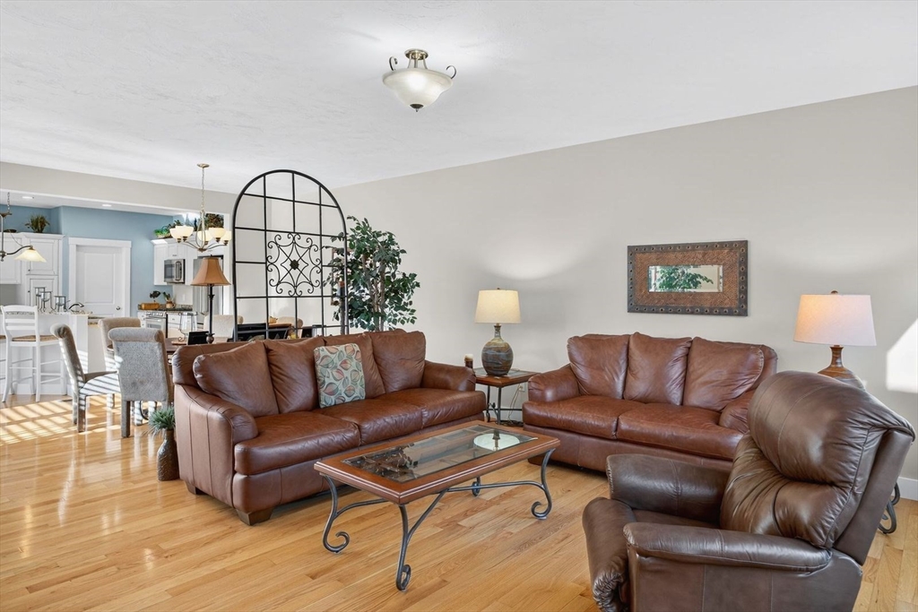 property viewer photo 25