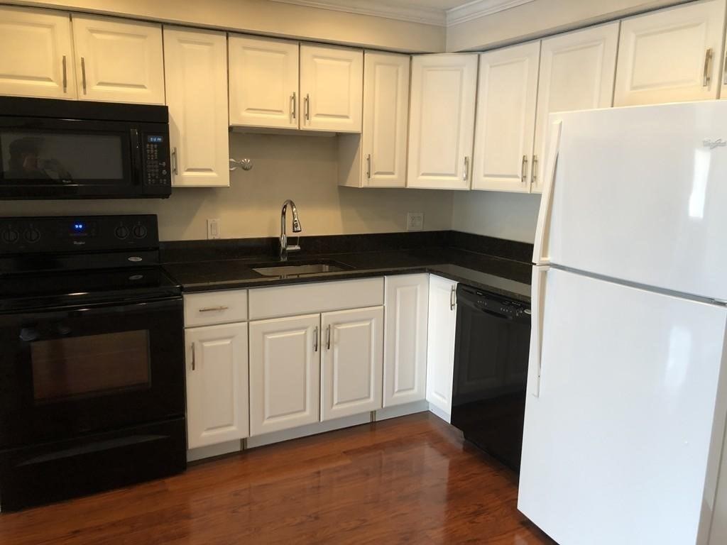 property viewer photo 2