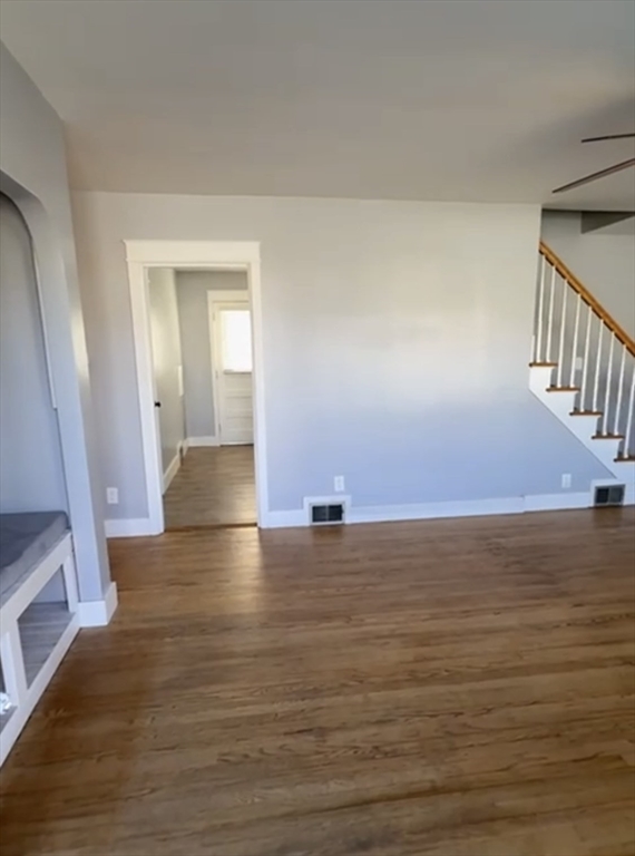 property viewer photo 7