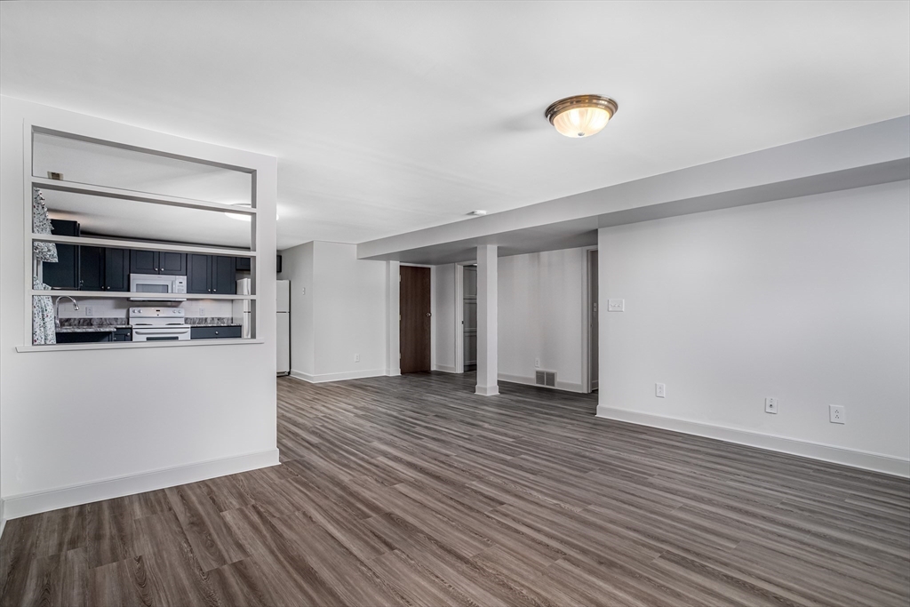 property viewer photo 2