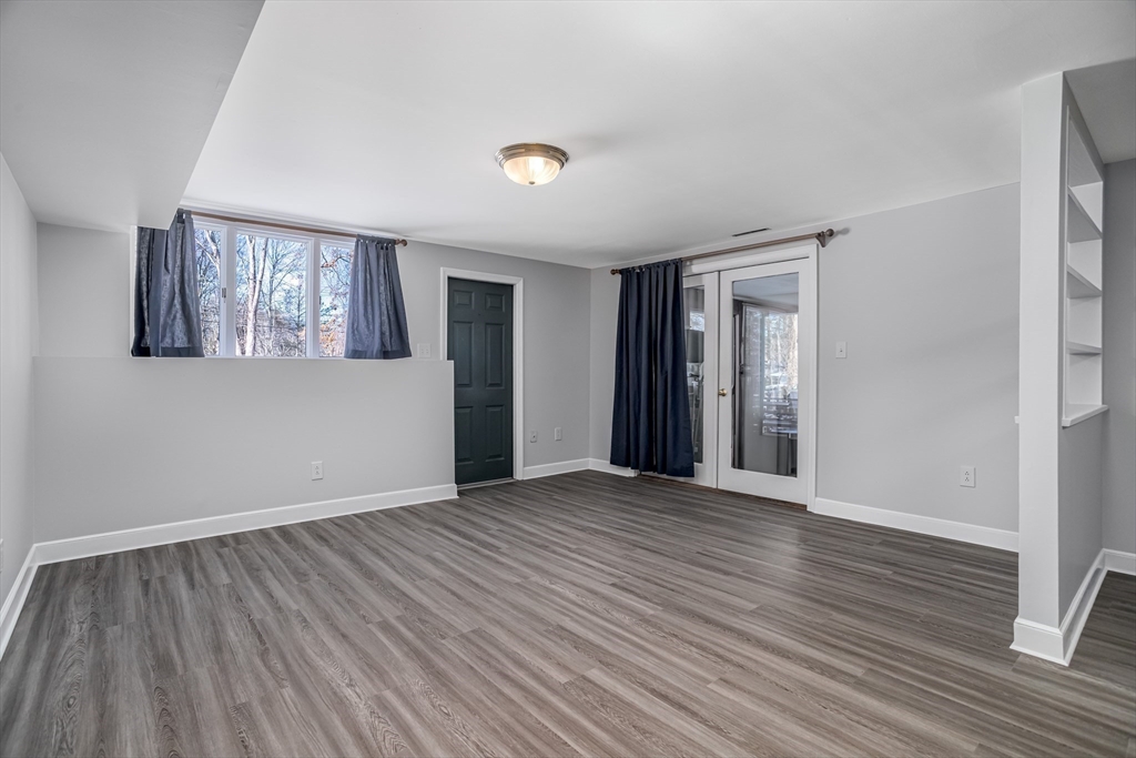 property viewer photo 4