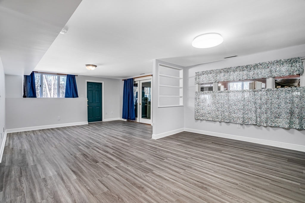 property viewer photo 5