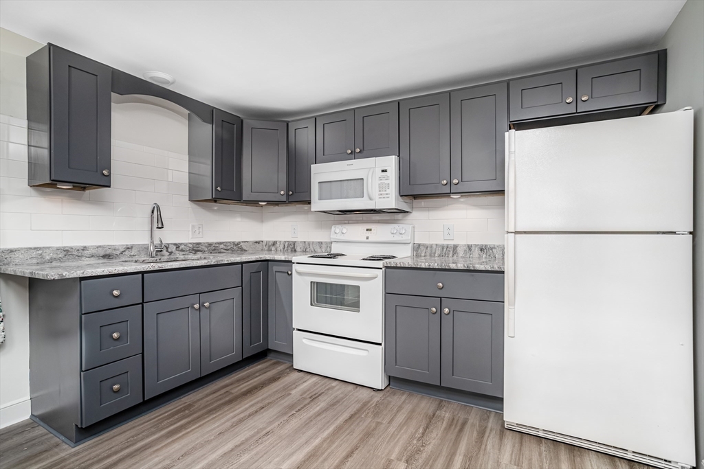 property viewer photo 8