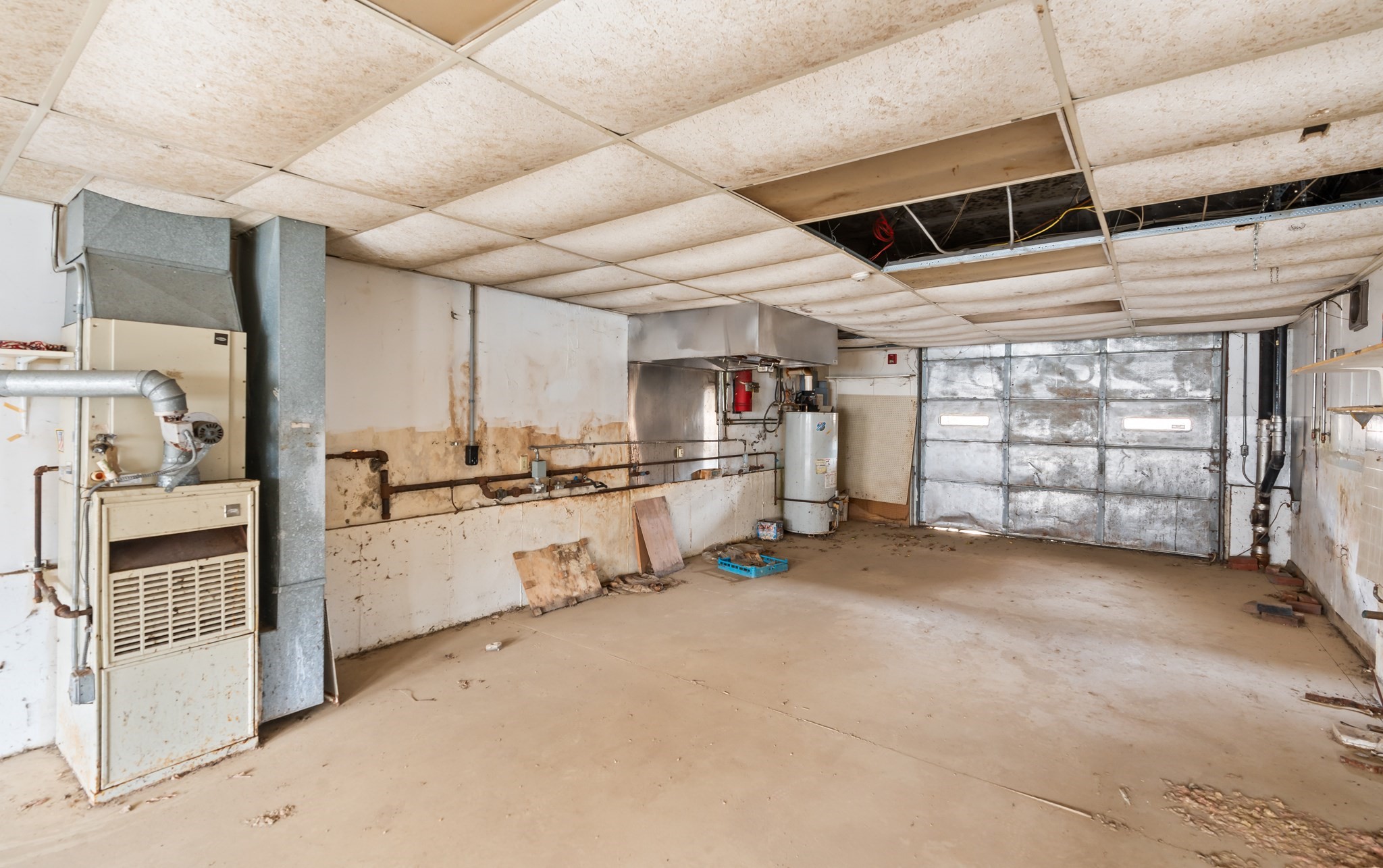 main property photo 13