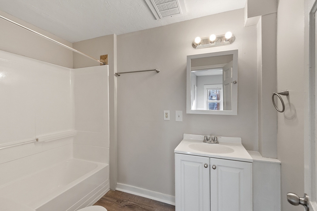 property viewer photo 13