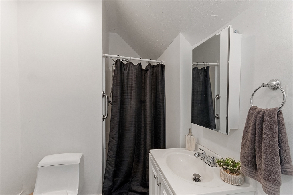 property viewer photo 24