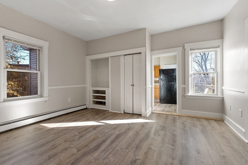 property viewer photo 4