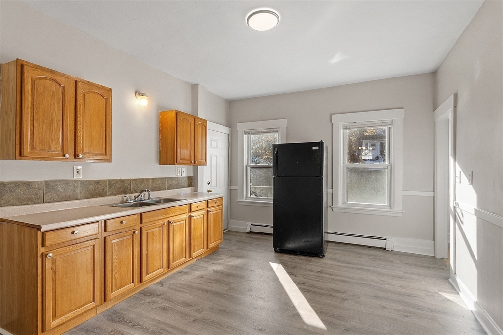 property viewer photo 6