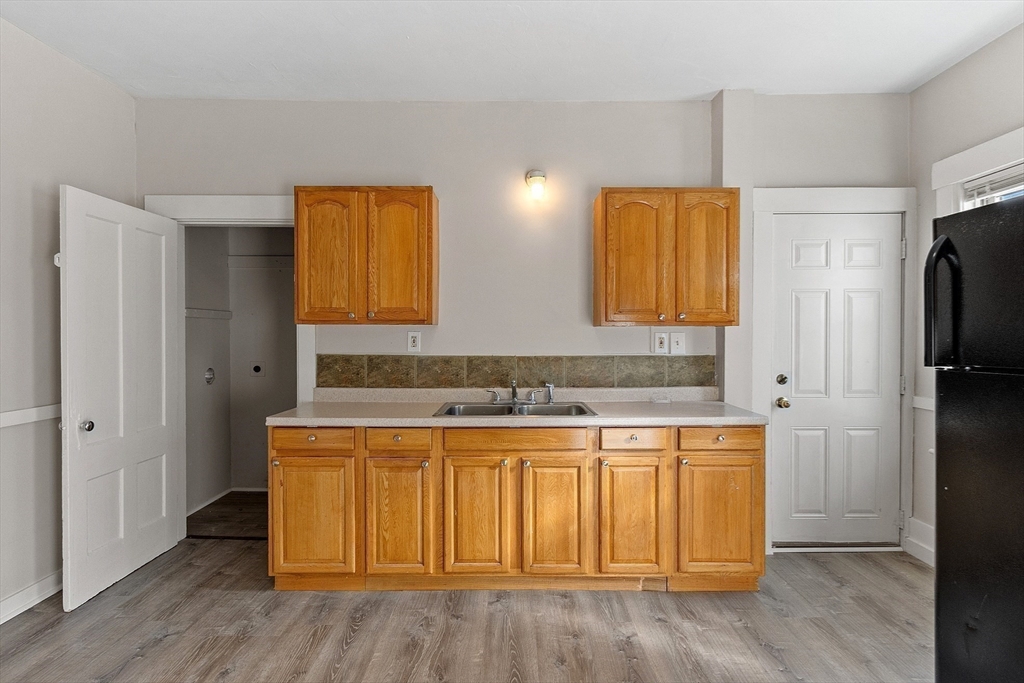 property viewer photo 7