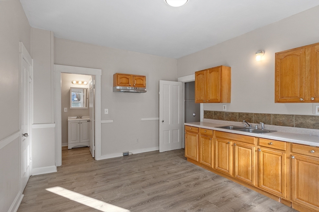 property viewer photo 8