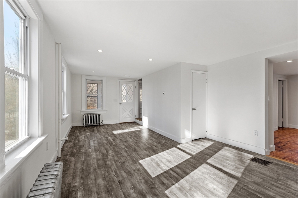 property viewer photo 11