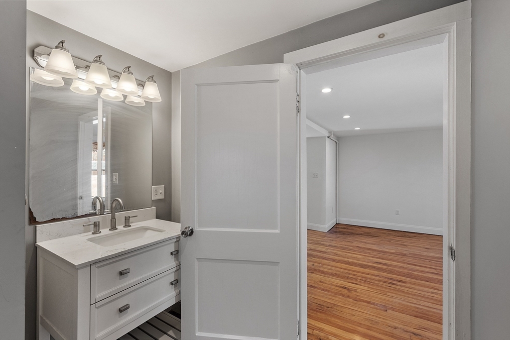 property viewer photo 14