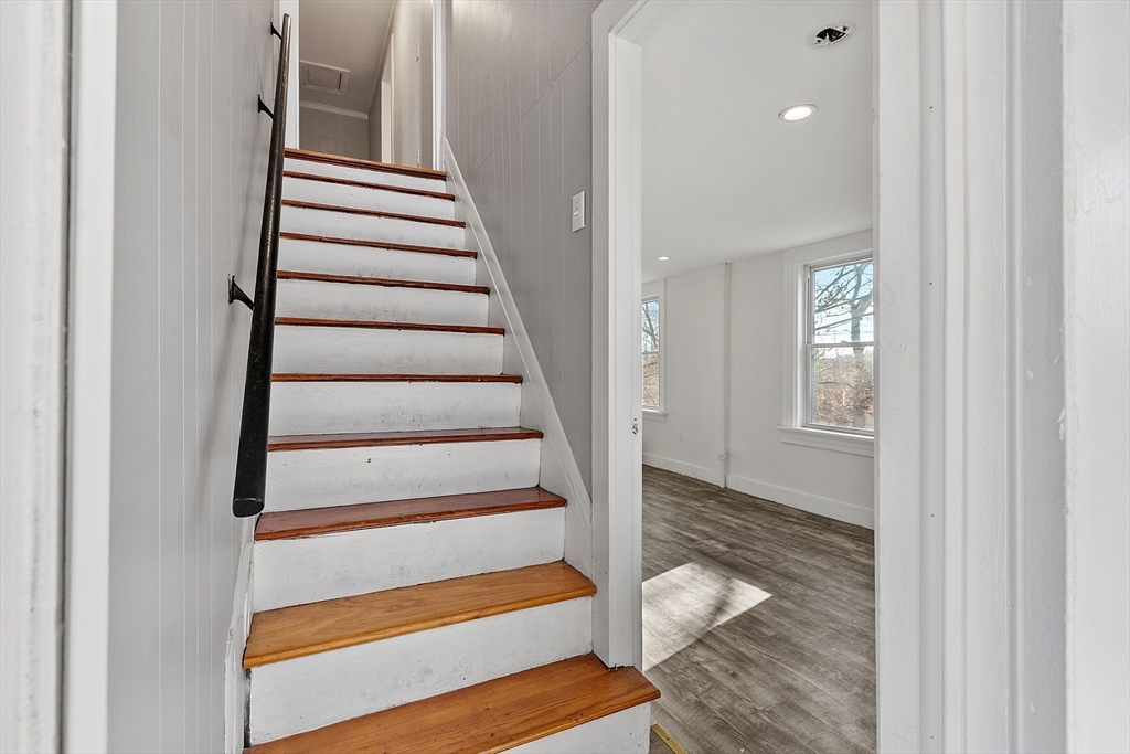 property viewer photo 19