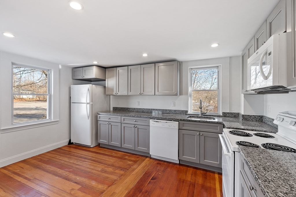 property viewer photo 5
