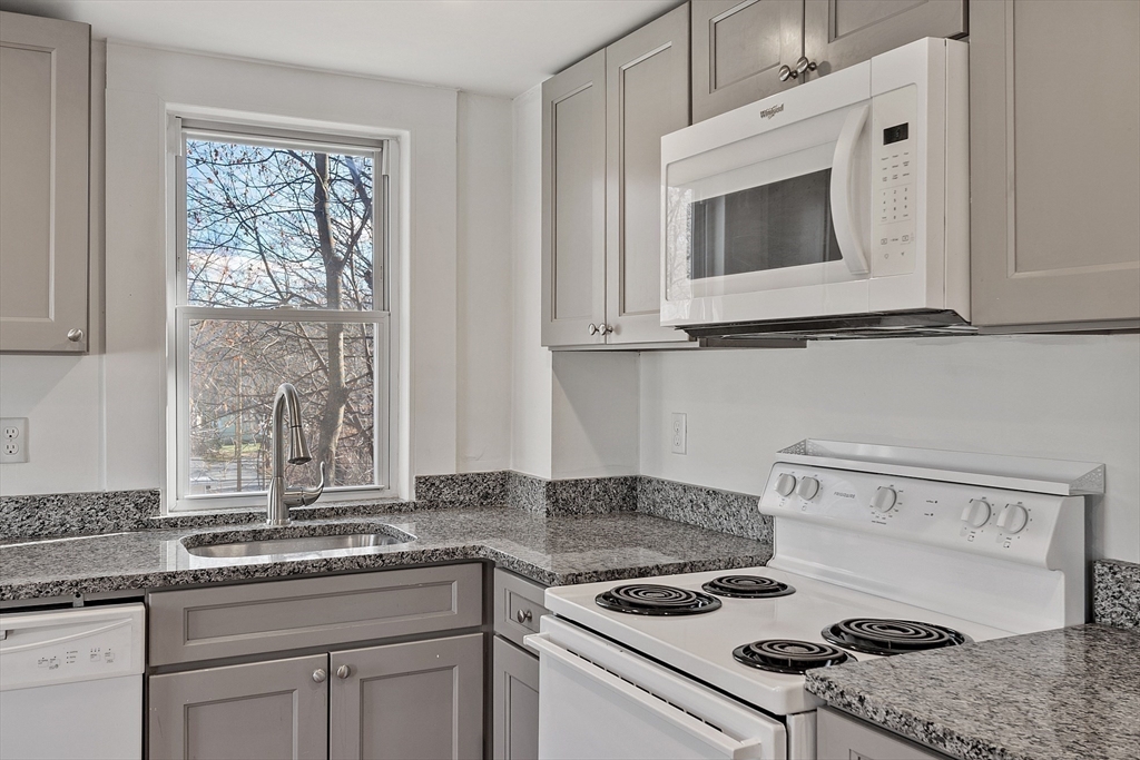 property viewer photo 6