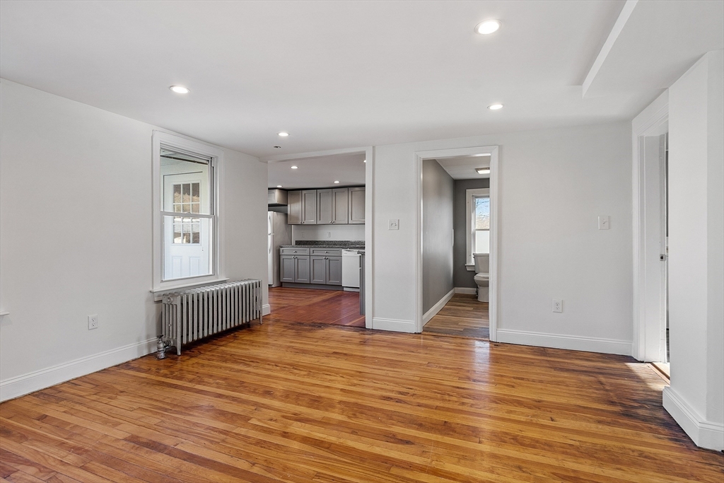 property viewer photo 8