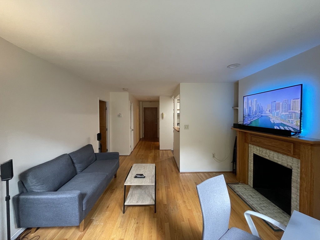 property viewer photo 1