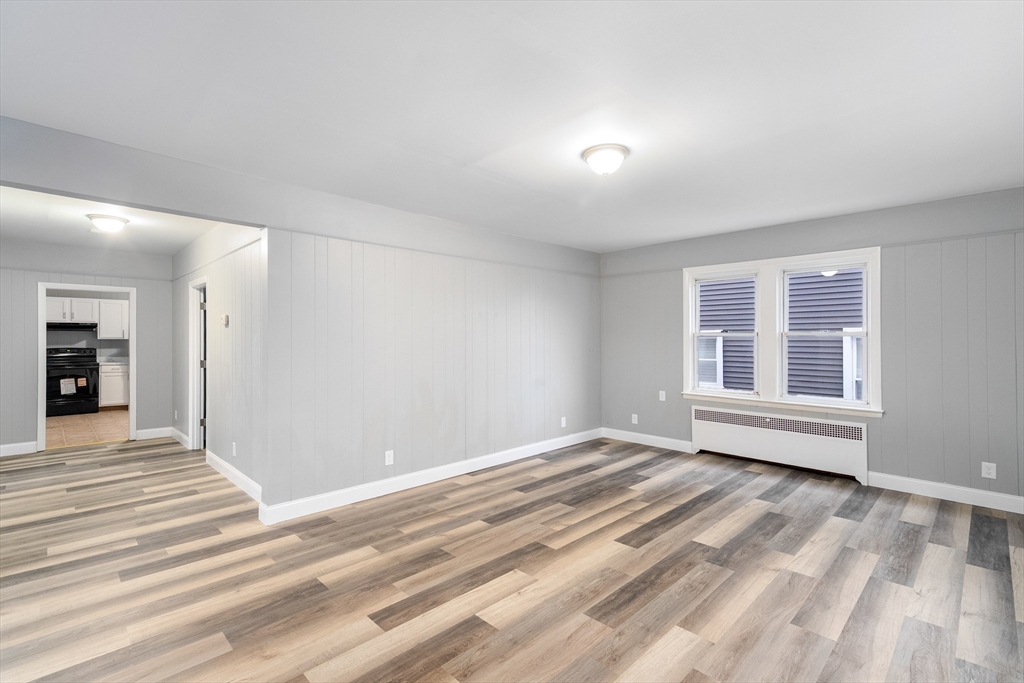 property viewer photo 13