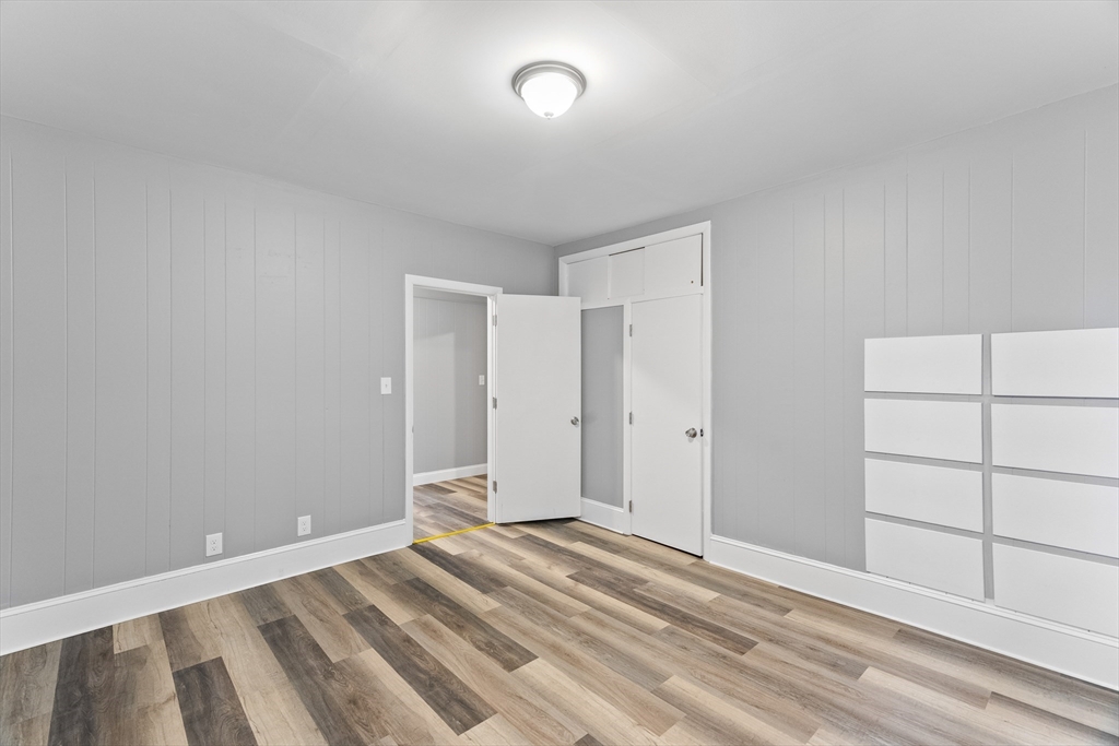 property viewer photo 16