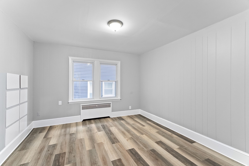property viewer photo 18