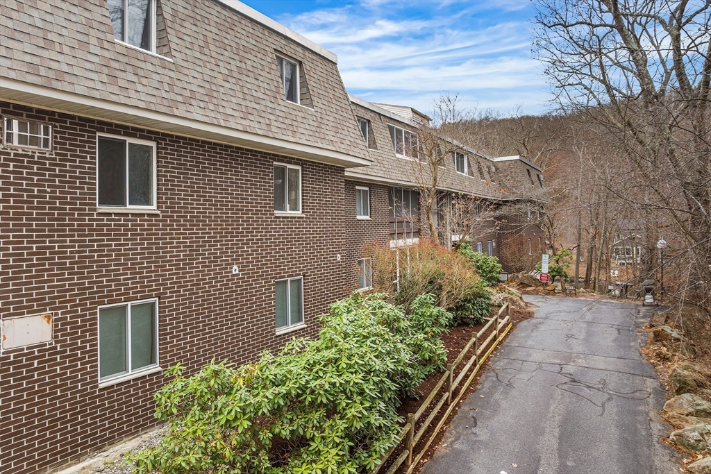 property viewer photo 16