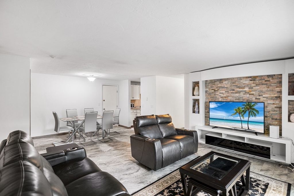 property viewer photo 5