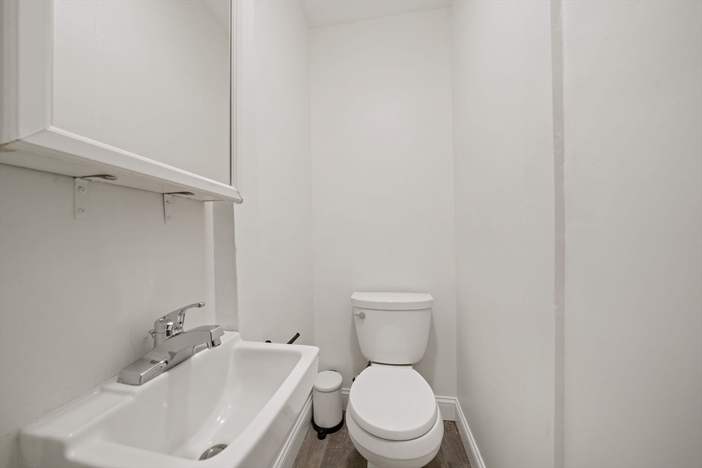 property viewer photo 10