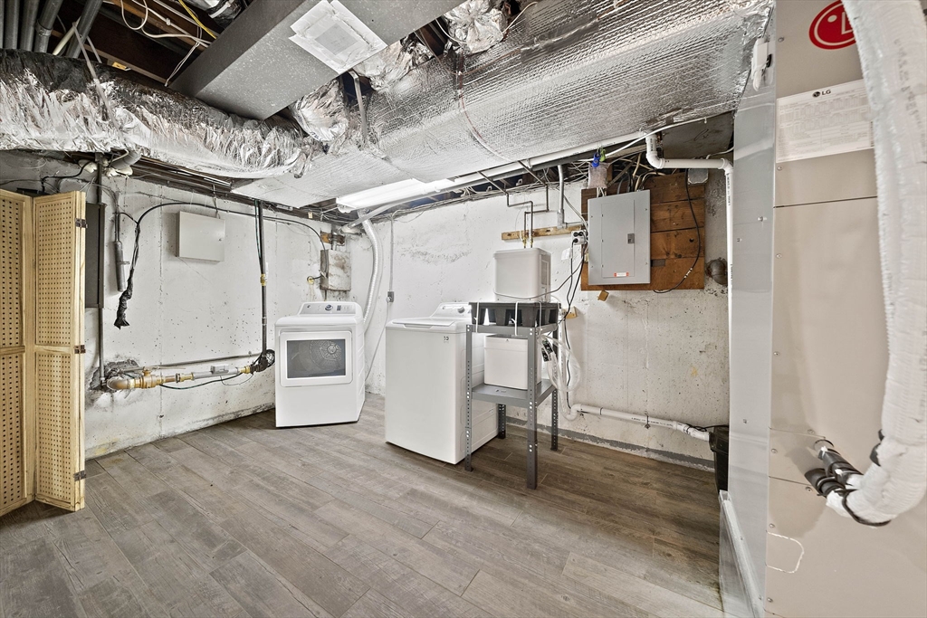 property viewer photo 18