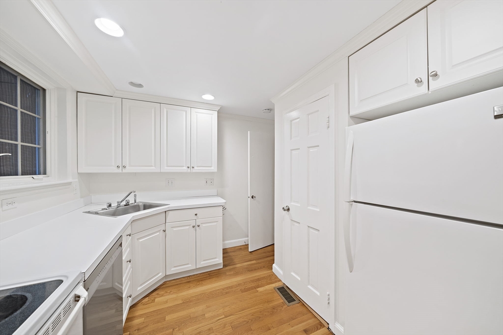 property viewer photo 8