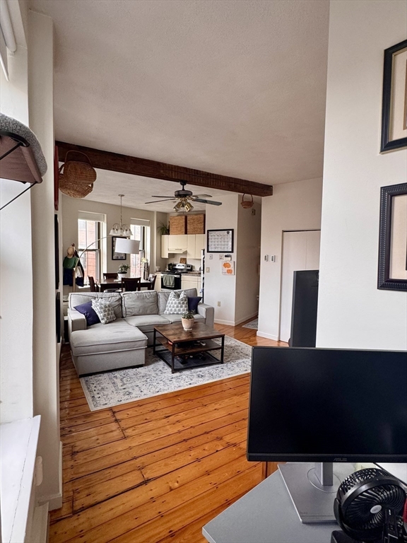 property viewer photo 5