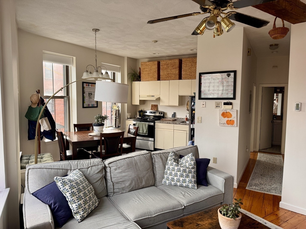 property viewer photo 6