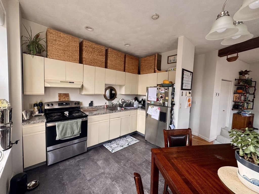 property viewer photo 9