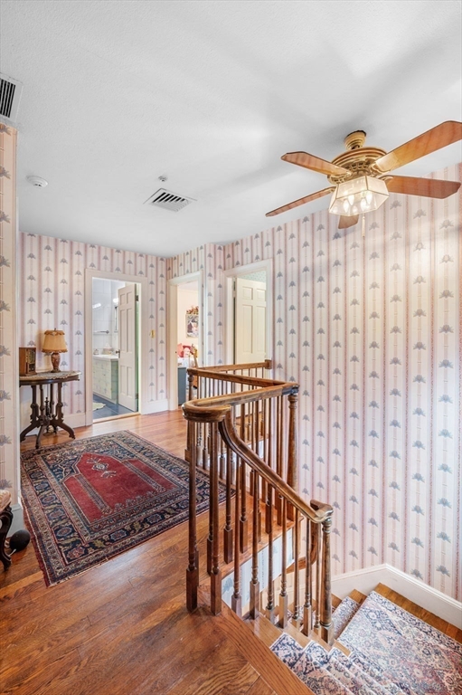 property viewer photo 15