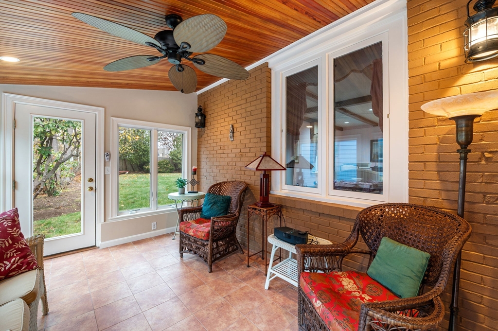 property viewer photo 7