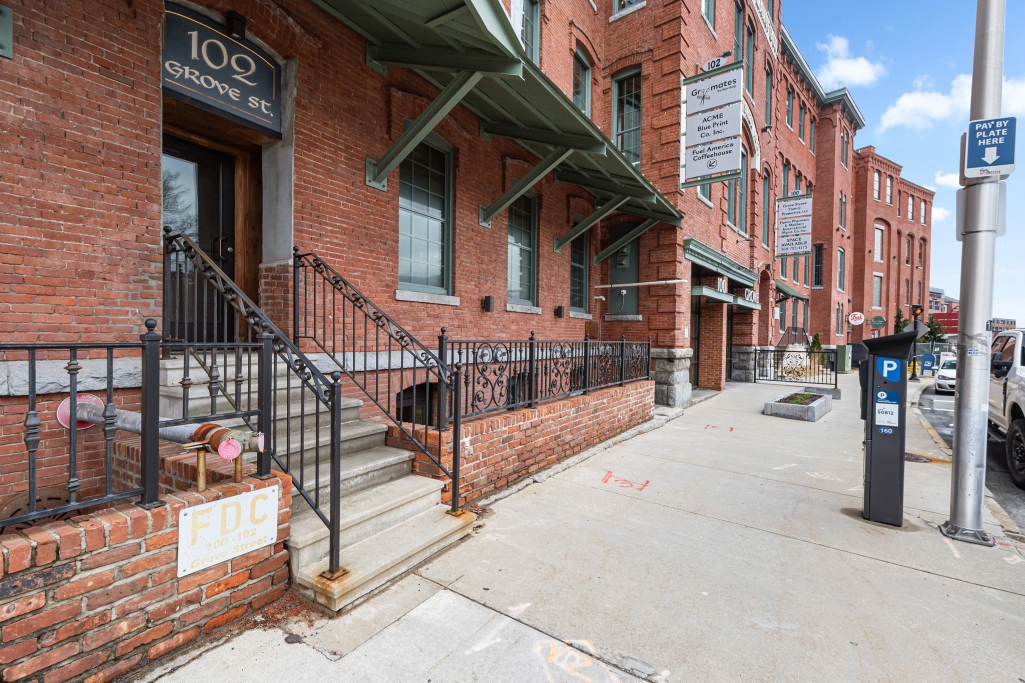 main property photo 10
