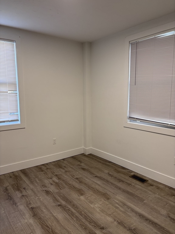 property viewer photo 10