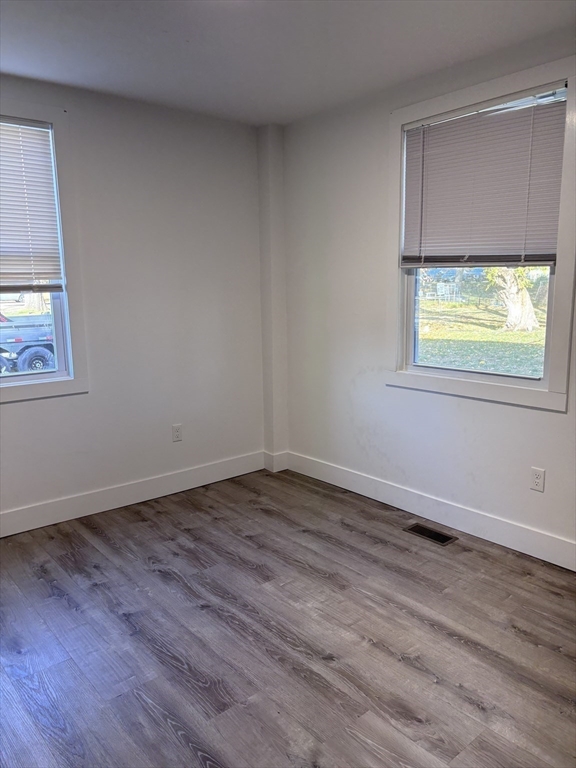 property viewer photo 8