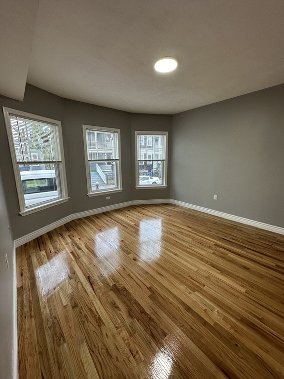 property viewer photo 16