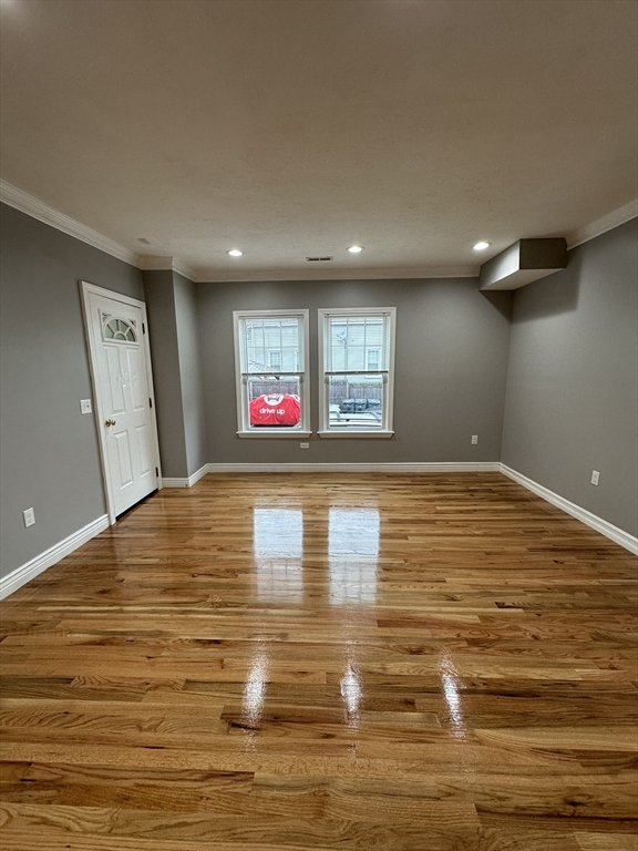 property viewer photo 4