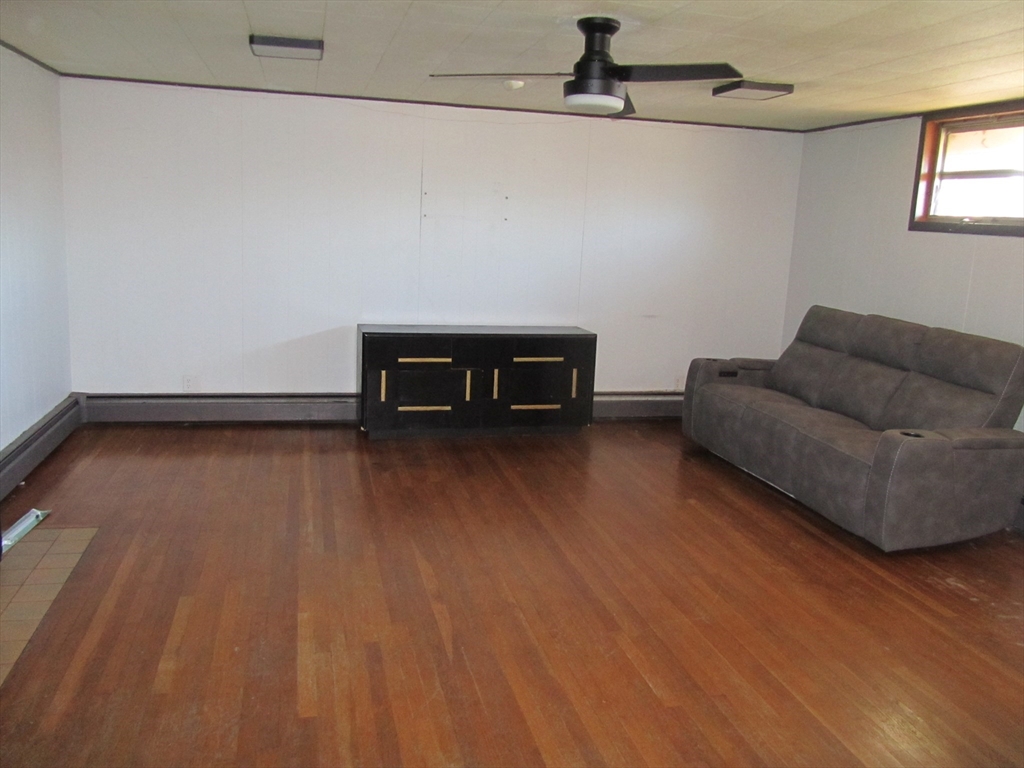 property viewer photo 10