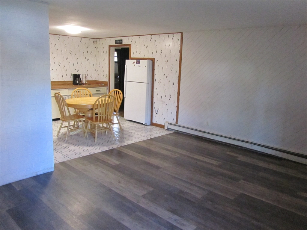 property viewer photo 3
