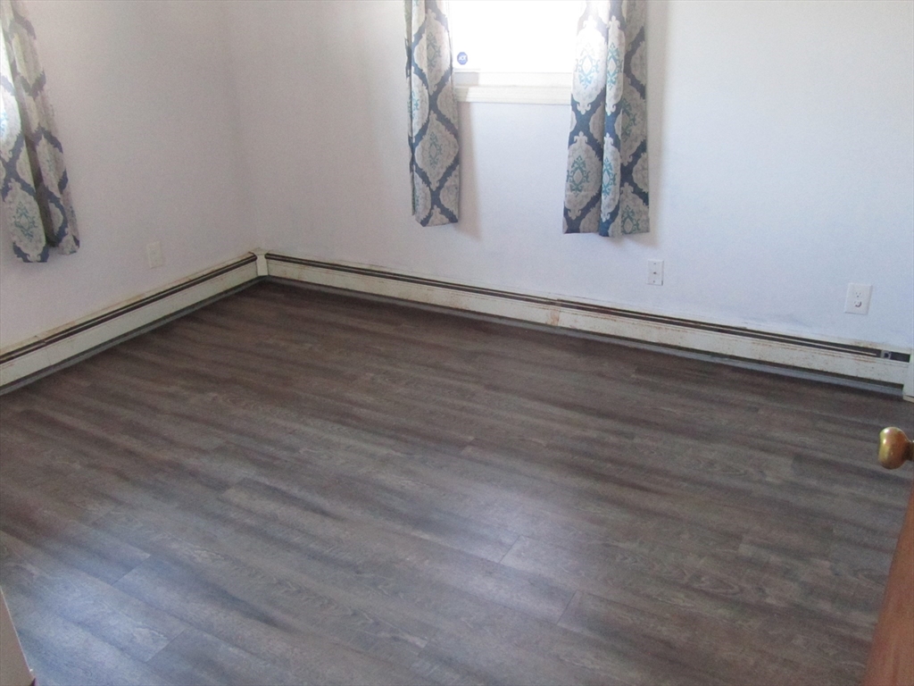 property viewer photo 7
