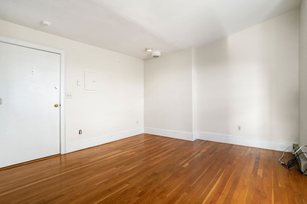 property viewer photo 14