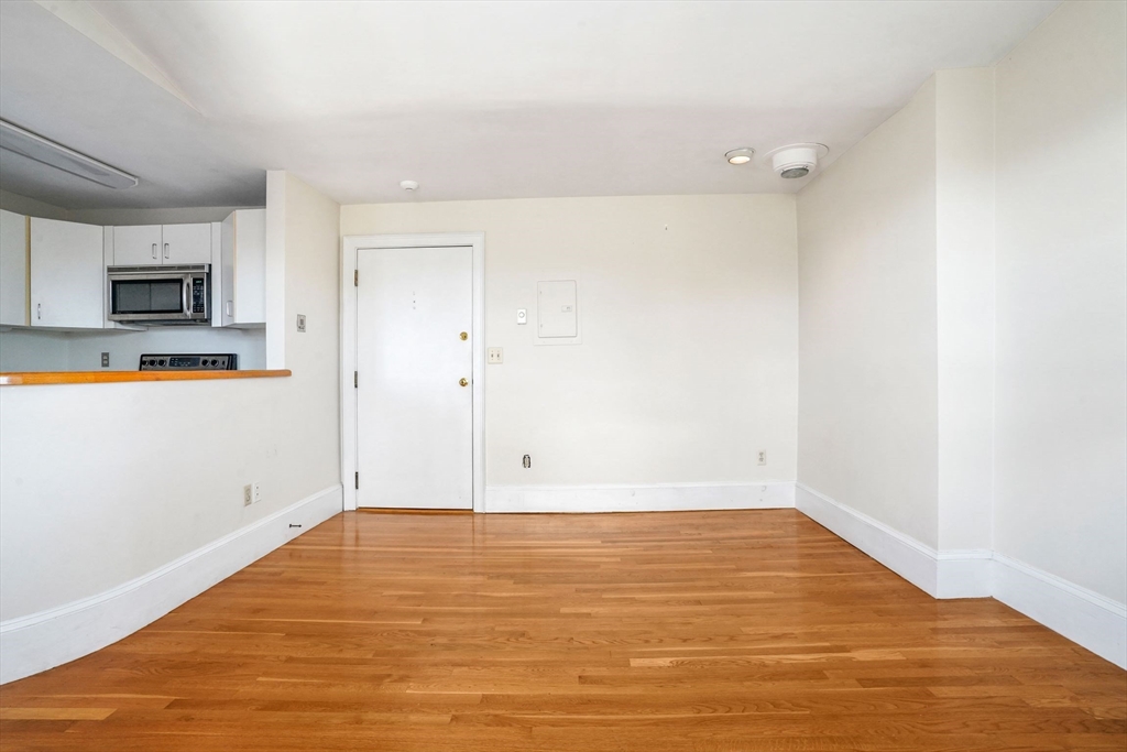 property viewer photo 2