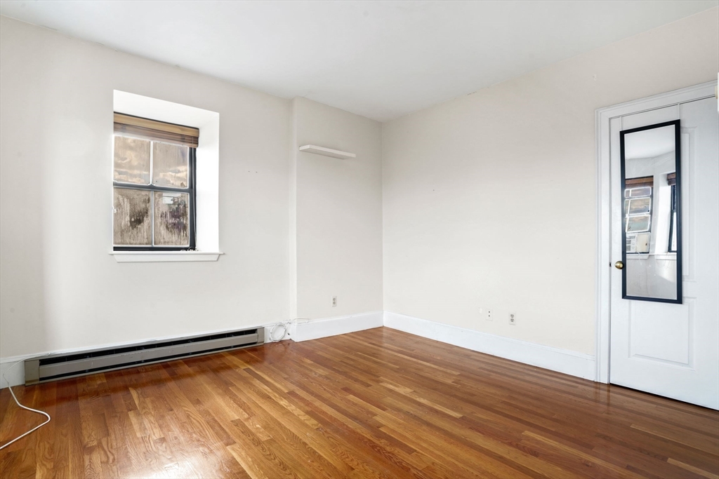 property viewer photo 9